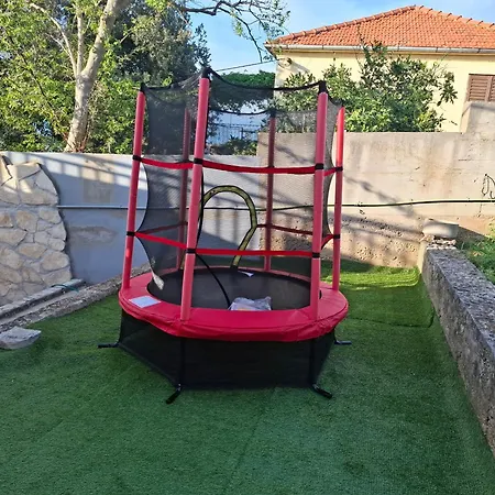 Smiljin Dvor 아파트