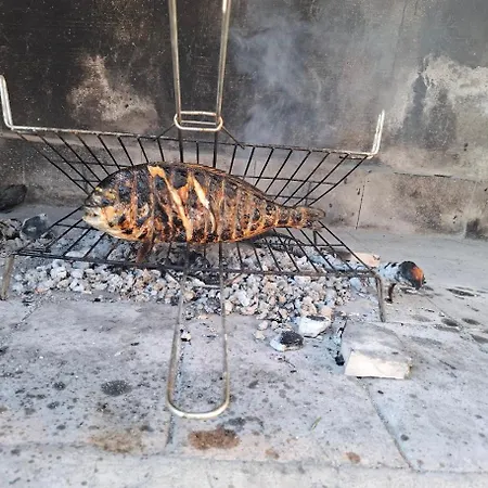 Smiljin Dvor * Nečujam