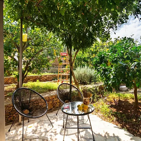 Smiljin Dvor Apartman Necujam