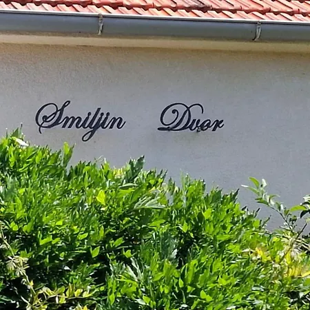 Smiljin Dvor * Necujam