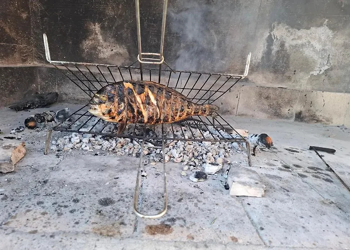 Smiljin Dvor * Nečujam